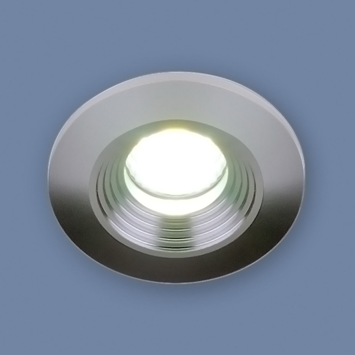 Точечный светодиодный светильник 9903 LED 3W COB SL серебро