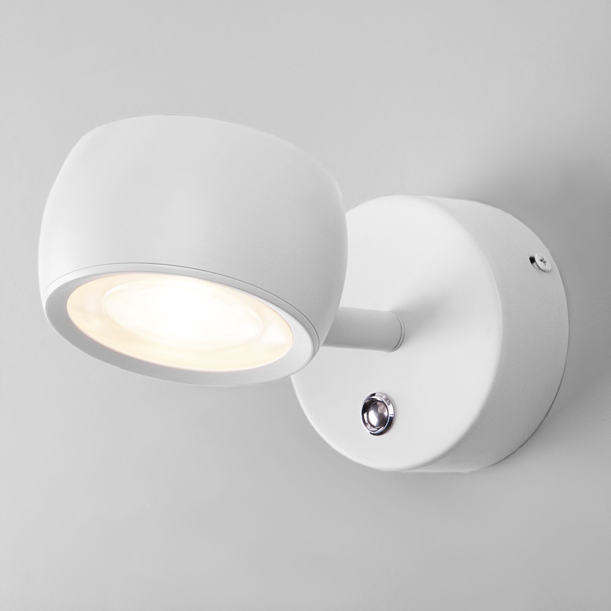 Настенный светодиодный светильник Oriol LED MRL LED 1018 белый MRL LED 1018