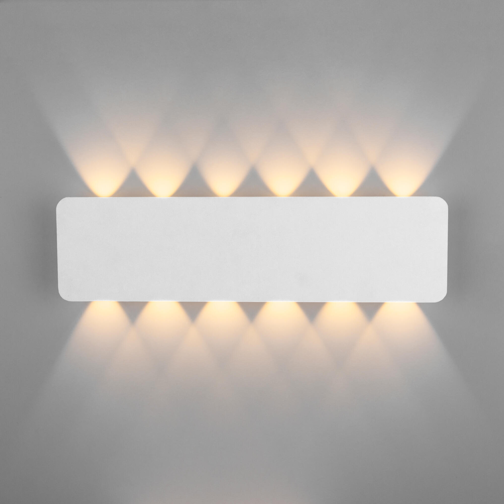 Настенный светодиодный светильник Angle LED 40139/1 LED 40139/1 LED