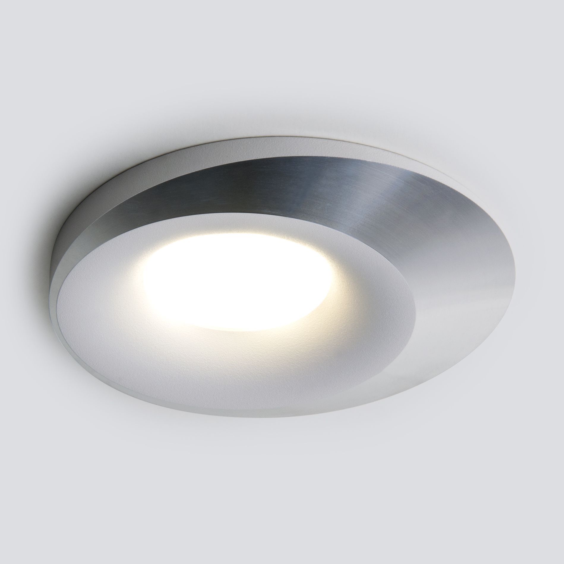 Встраиваемый точечный светильник 124 MR16 белый/серебро 124 MR16