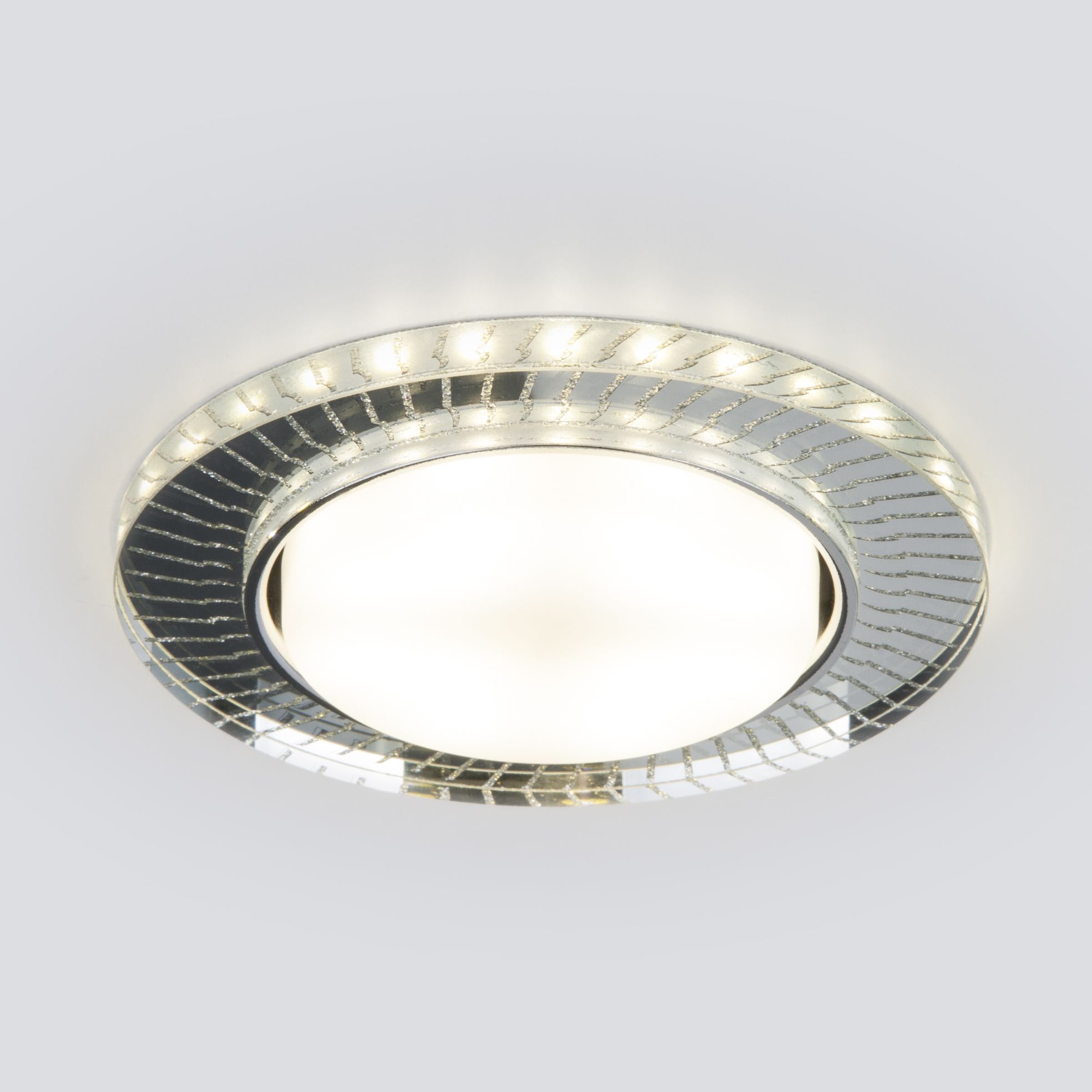 Встраиваемый точечный светильник с LED подсветкой 3033 GX53 CL/SL прозрачный/серебро 3033 GX53 CL/SL прозрачный/серебро